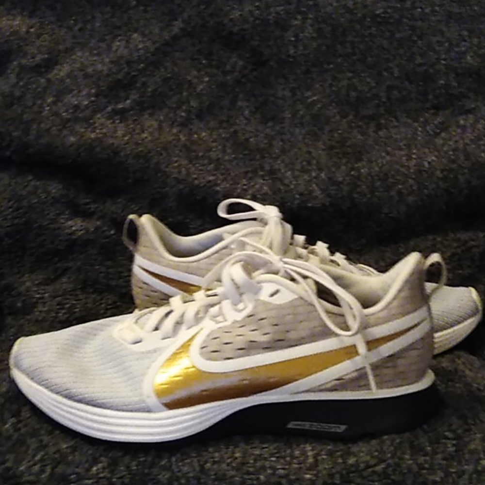 Women Nike shoes
